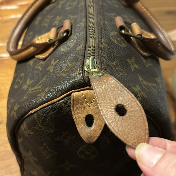 Louis Vuitton Monogram Speedy 30 - Picture 9 of 15